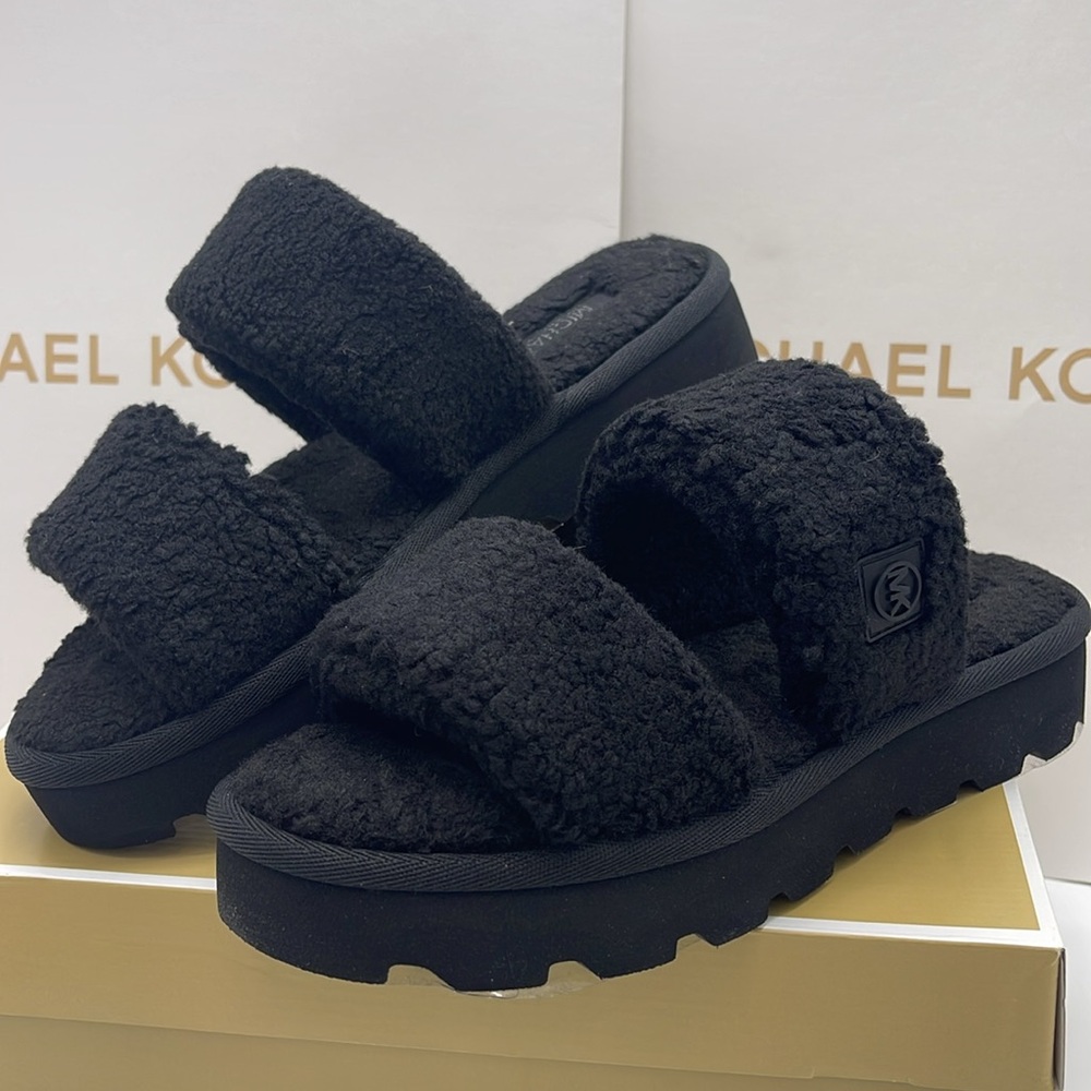 MICHAEL KORS Winnie Faux Curly Shearling Platform Slide Sandal
Black 
New - Picture 4 of 16